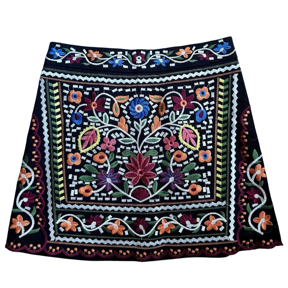Lulus Mini Skirt Women's Medium Black Multicolor Floral Design Embroidered‎ Boho